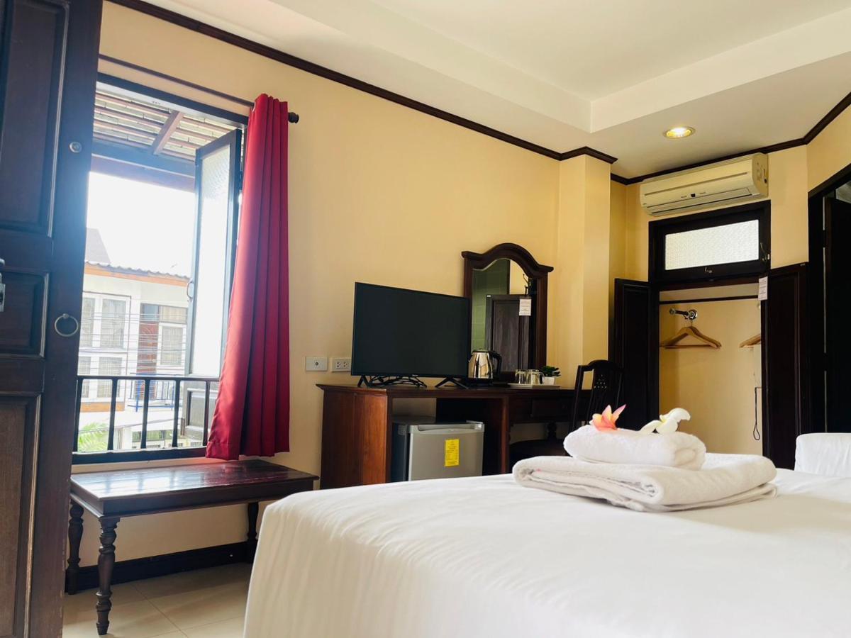Na Thapae Chiangmai Hotel Chiang Mai Bagian luar foto