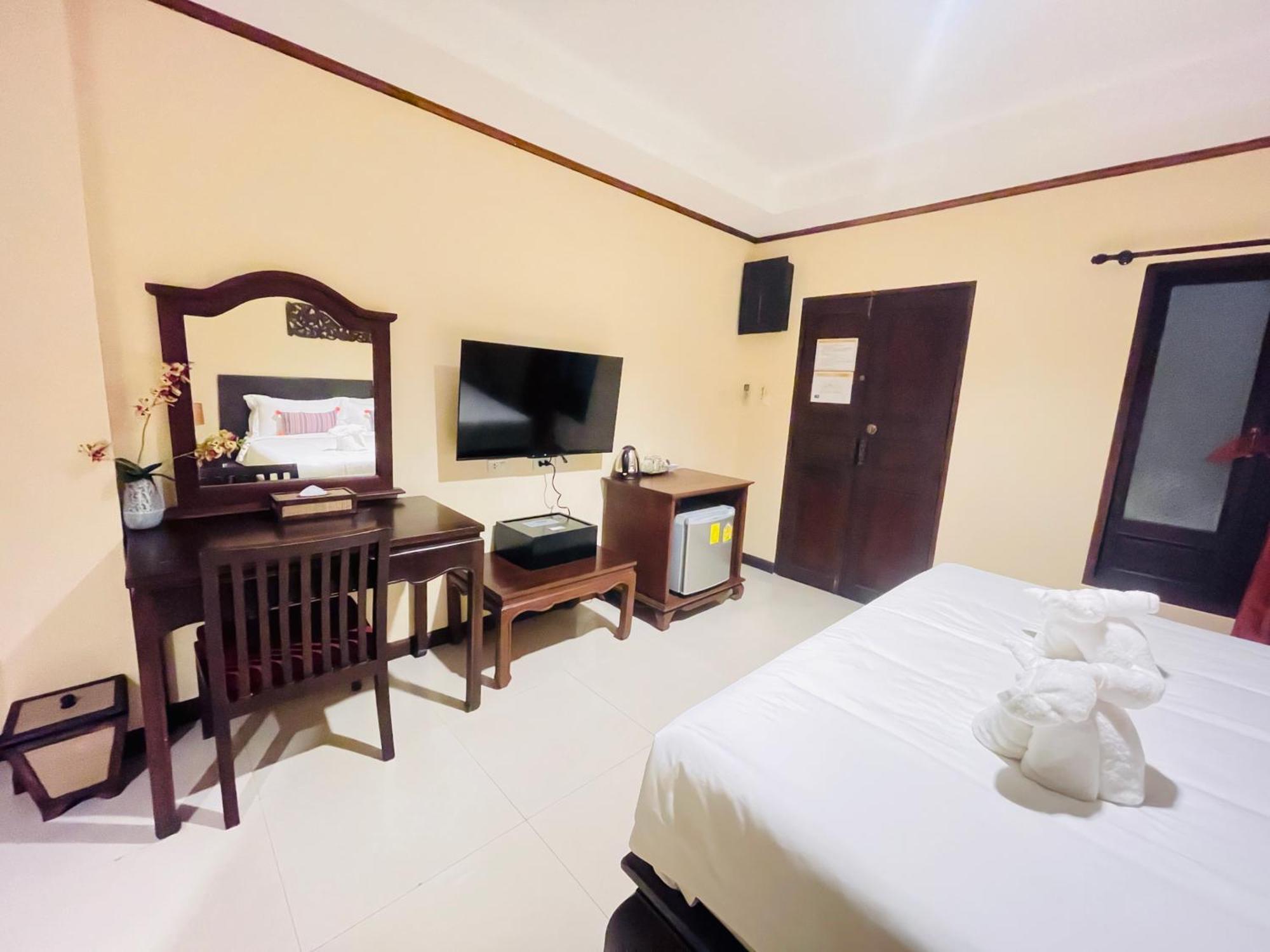 Na Thapae Chiangmai Hotel Chiang Mai Bagian luar foto