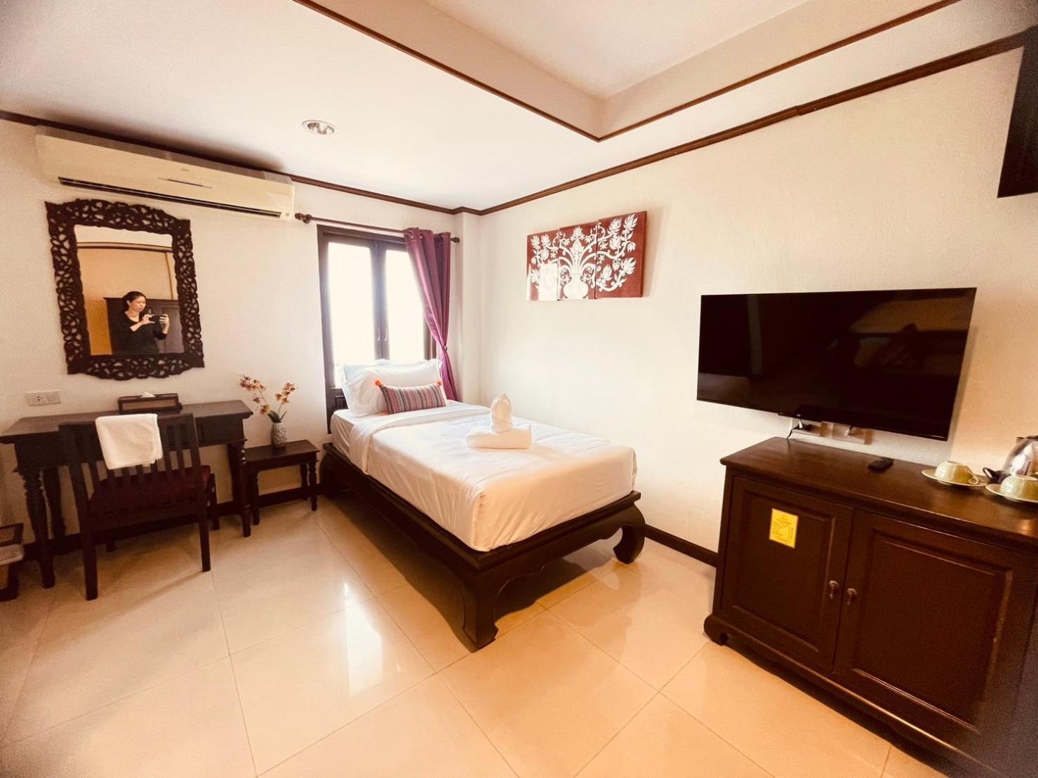 Na Thapae Chiangmai Hotel Chiang Mai Bagian luar foto