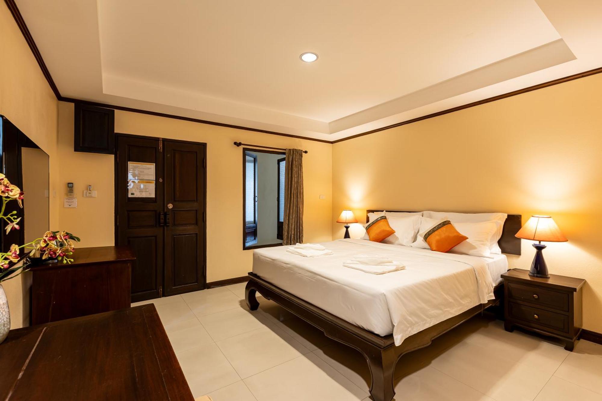 Na Thapae Chiangmai Hotel Chiang Mai Bagian luar foto