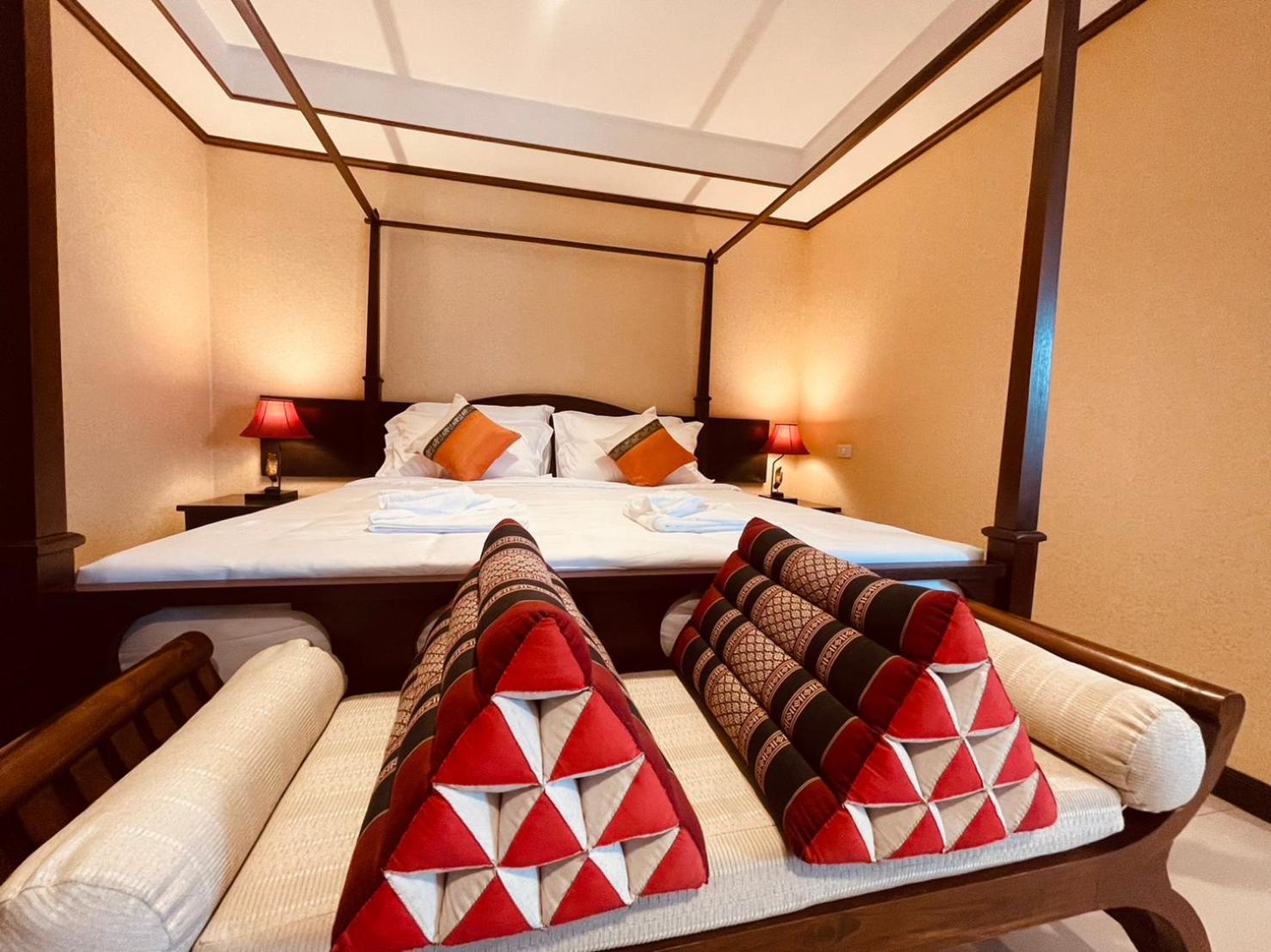 Na Thapae Chiangmai Hotel Chiang Mai Bagian luar foto