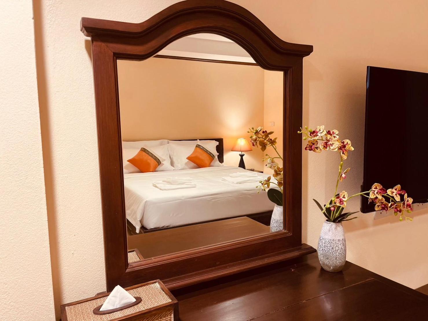 Na Thapae Chiangmai Hotel Chiang Mai Bagian luar foto