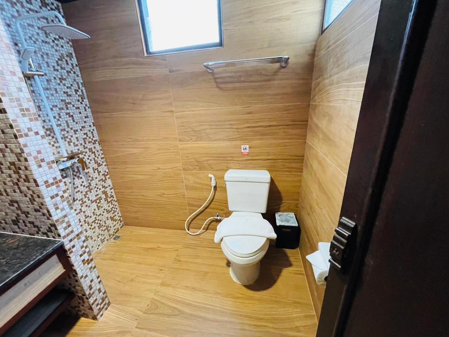 Na Thapae Chiangmai Hotel Chiang Mai Bagian luar foto